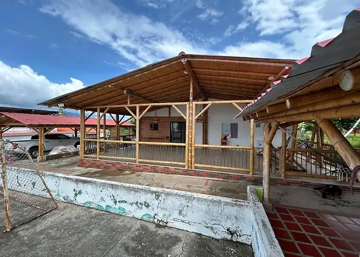 La Gema De Quindio Montenegro Con Ac Y Wifi 2R
