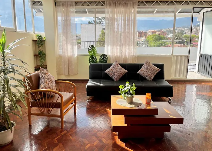 Suite Con Excelente Ubicacion Cuenca