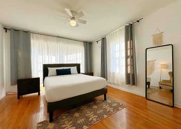 Bargain Beverly Hills 3 Bedroom In Great Area 5 Minutes To Rodeo Drive Los Angeles