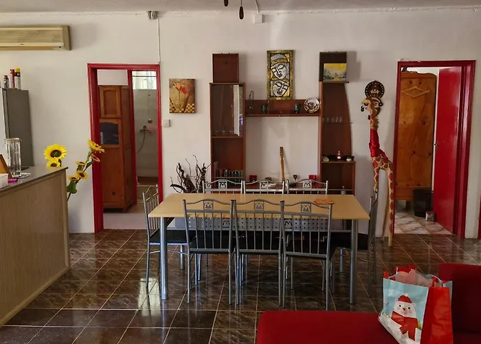 Maison De 3 Chambres A 3 Min A Pied De La Plage Trou aux Biches