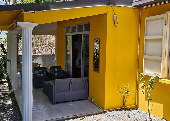 Maison De 3 Chambres A 3 Min A Pied De La Plage Trou aux Biches
