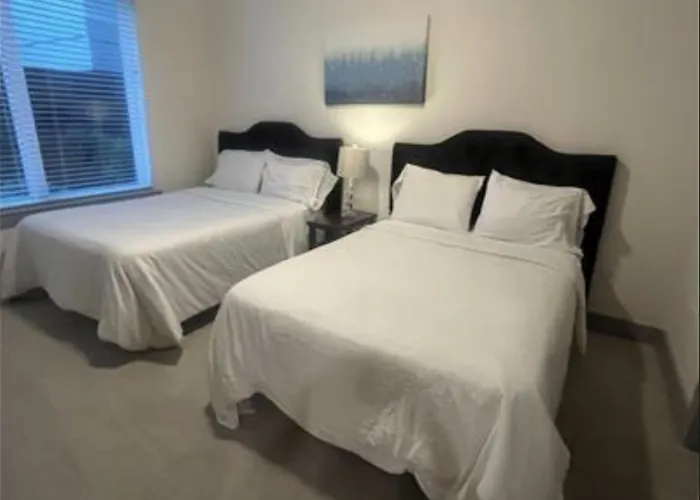 Resort-Style Apartments Near The Galleria Houston
