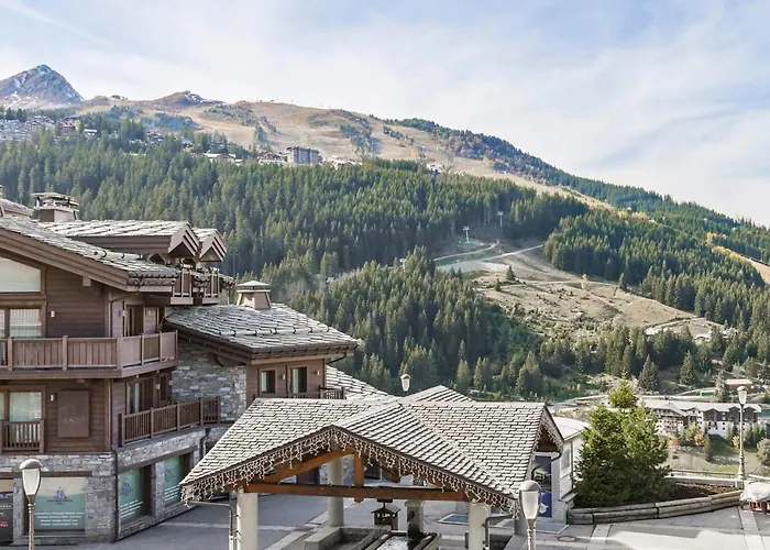 Charmant 2 Pieces Au Centre De Courchevel Avec Acces Skis Aux Pieds - Fr-1-514-65