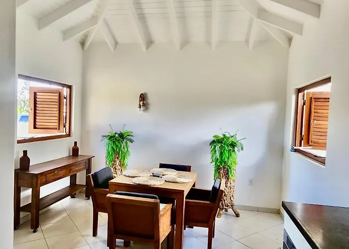 Private Villa With 4 Bedrooms And 3 Bathrooms Willemstad