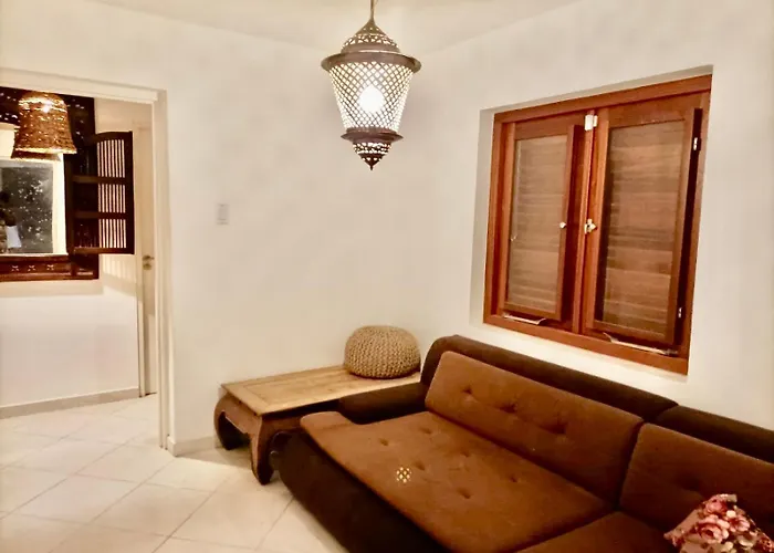 Private Villa With 4 Bedrooms And 3 Bathrooms Willemstad