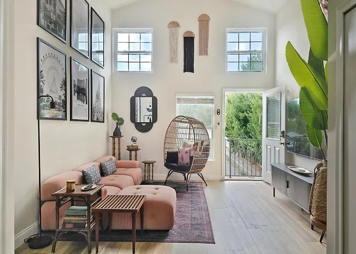 The Catherine - 1 Mile To Downtown - 2 King Beds - Sleeps 5 Orlando