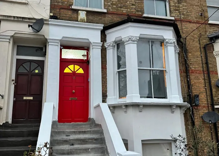 Wellcome Home Flat 5 London