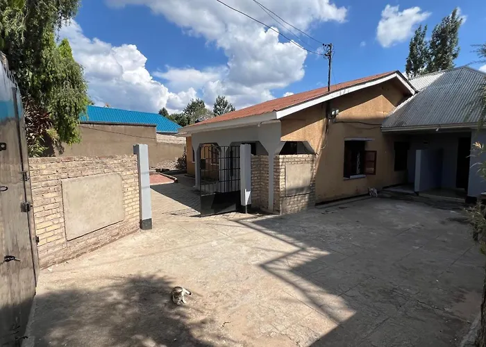 Amani House - Bed And Breakfast Arusha