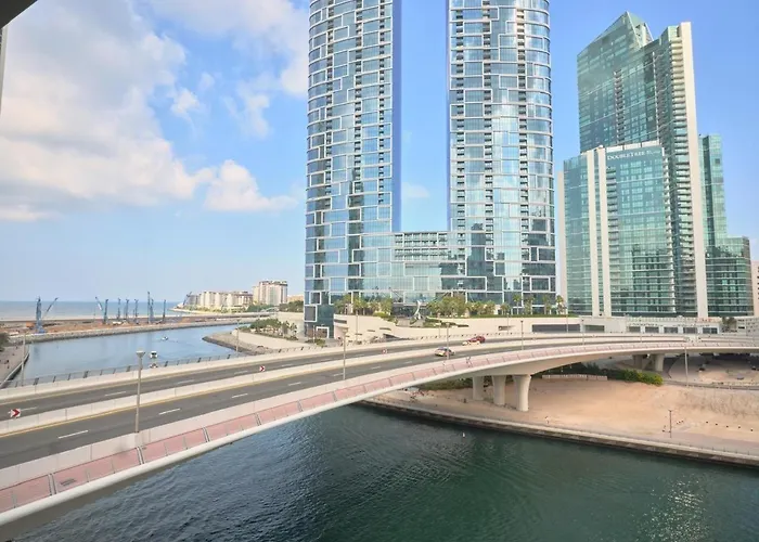 Wonderful Two Bed Room With Full Marina View Dubai