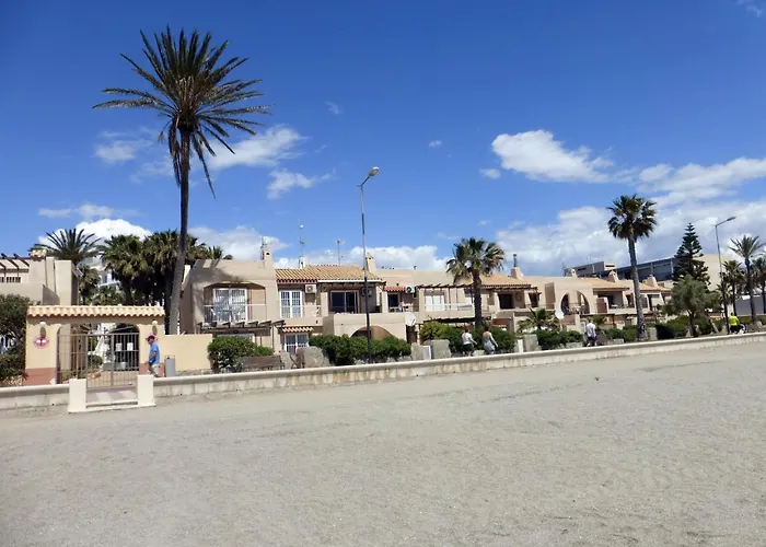 Lovely 2 Bedroom Apartment With Pool Roquetas de Mar