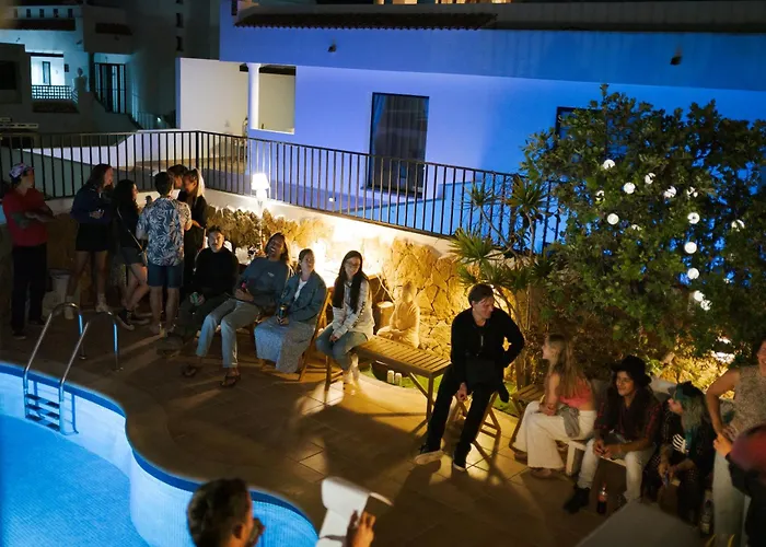 Hotel Coco Surfhouse - Coworking Coliving Corralejo