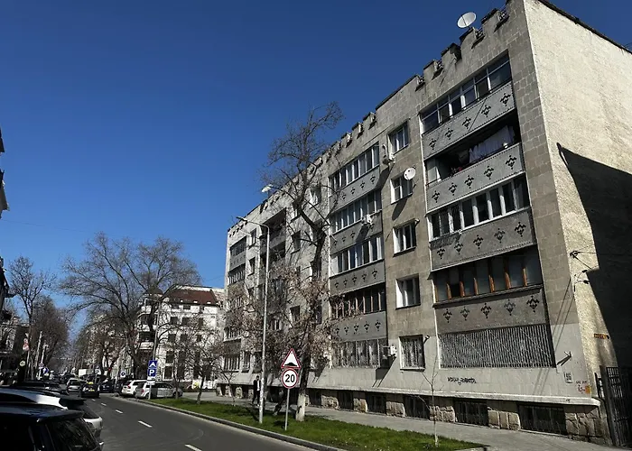 Best Location 2 Bedrooms Kischinau