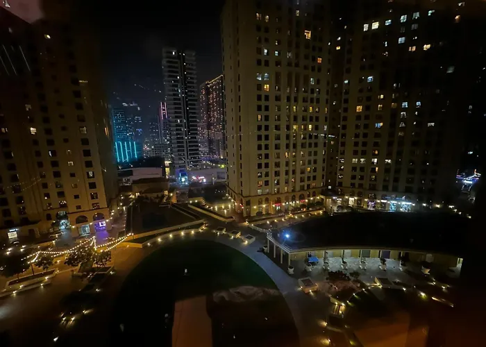 Spacious Bedroom Jbr Walk Near Tram & Beach Dubai