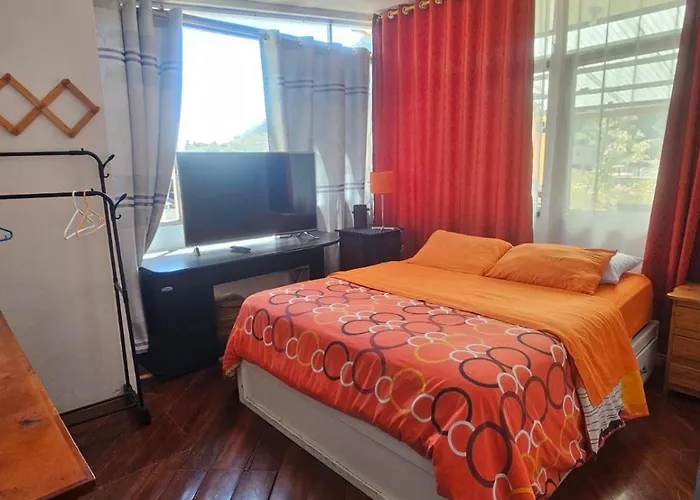 Residencias De Alex Baños