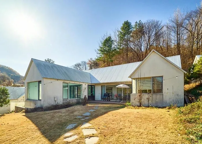 Doomildoomil Poolvilla Gapyeong