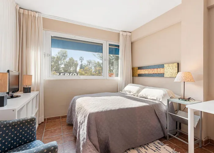 Bonito Estudio En Playa Los Banos Del Carmen Málaga
