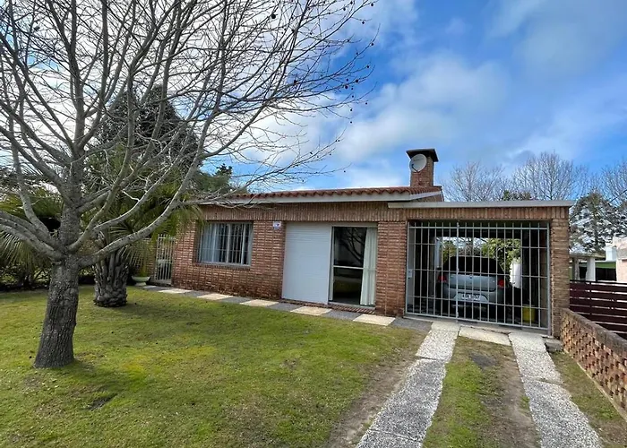 Villa Casa En Balneario Costa Azul A 2 Cuadras De La Playa La Floresta