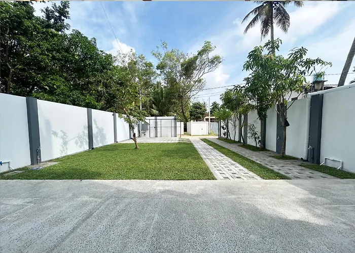O2 Luxe Living - Private Apartments Weligama