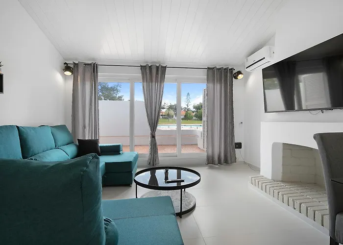 Poolside Villa Sereno Albufeira