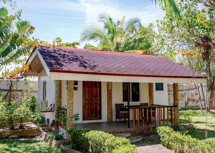 Polaris Beach&Dive Resort Inc Loon
