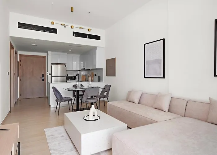 Stunning 1 Bedroom Modern Luxury Residence At Jvc Dubai