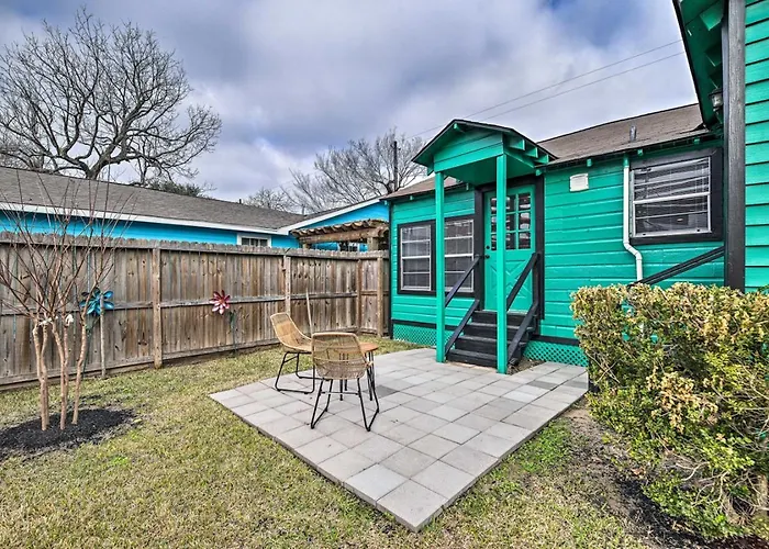 Cozy Bungalow Home, The Heights, 6 Miles To Downtown! Houston