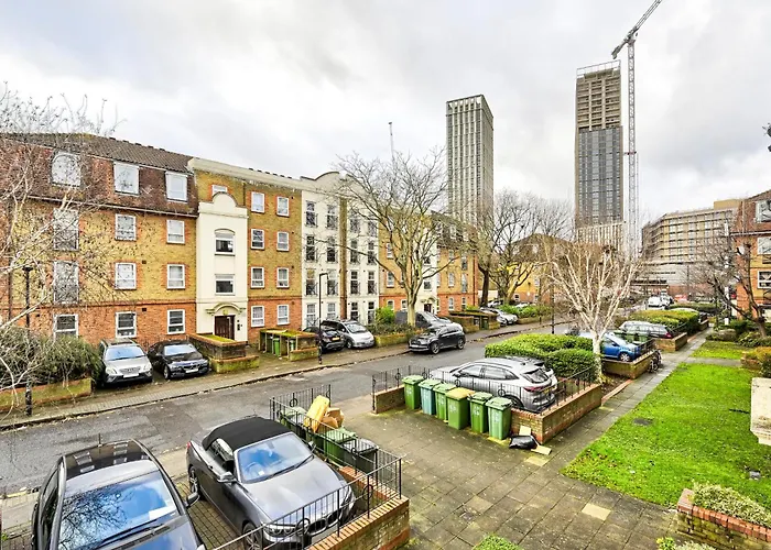 Ferienwohnung Cosy 1-Bed E15, Sleeps 4, 1 Min From Tube Station Near O2 Arena London