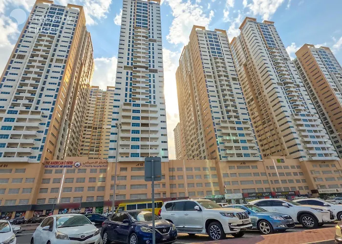 Elegent 2Bhk Next To The Beach With Pool,Gym,Garden,Kids Play Area,Learning Centre,Shops,Cafe,Restaurants Adschman