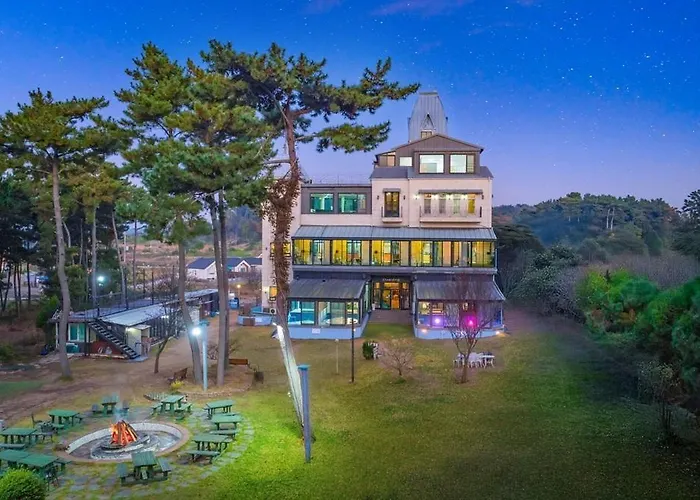 Pool Villa Linderburg Taean