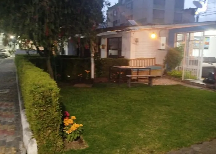 Casa 3 Habitaciones, 3 Camas, Jardin Quito