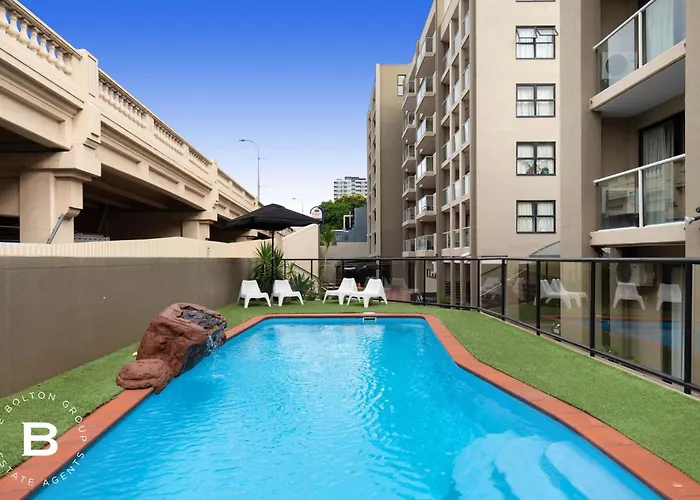 City Skyline View, Urban Retreat Brisbane