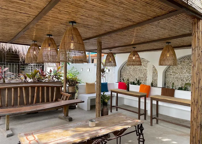 Canvas Inn Balabag 