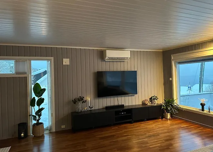 Villa With 4 Bedrooms Tromsø