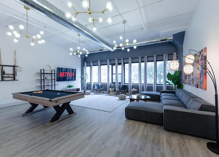 Slumber Stay - Mccormick Chicago