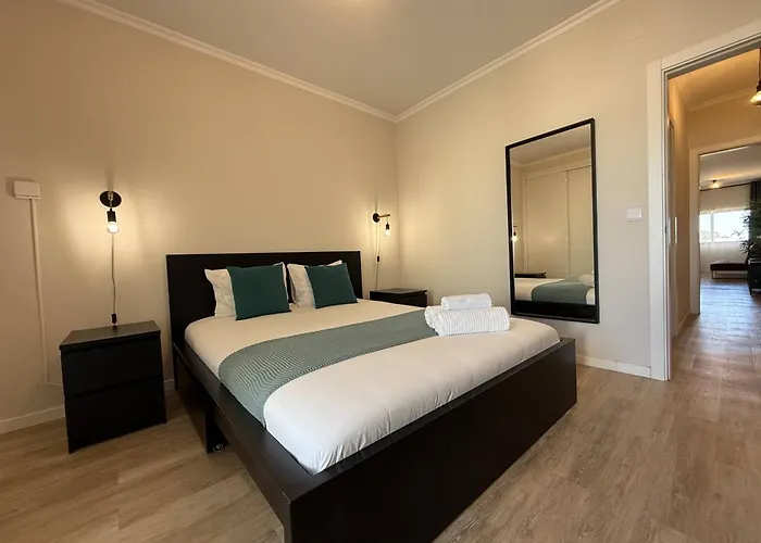 Go4Portugal - Vilamagna - Luxe Condo With Pool, Airco And Seaview Balcony Albufeira