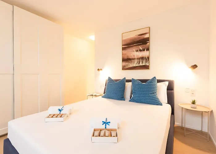 Ferienwohnung Blue - X4Pax Private Garden In Lugano