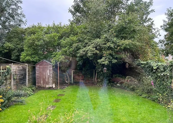 Cosy 3 Bedroom House To Rent Manchester
