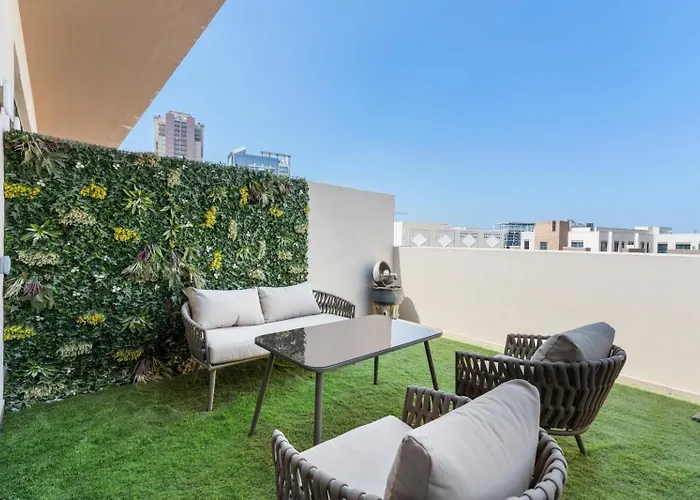 New! Spacious 2Bhk With Maids Room - Jvc Dubai
