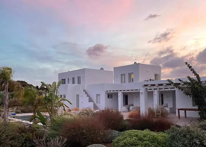 Villa Klar, On The Outskirts Of Naousa , Paros