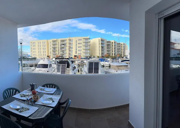 Apartamento Planta Baja Con Piscina En El Edificio Royal Marine II Roses