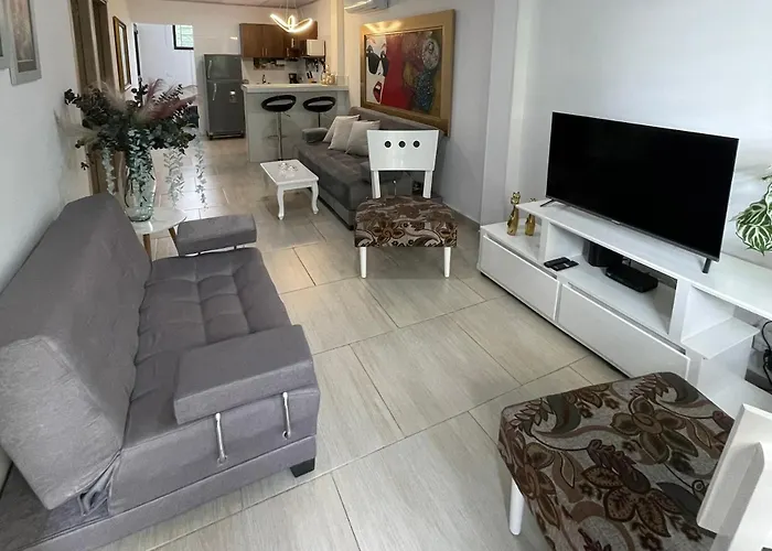 Classic & Comfy Private Apartment 301 Cali