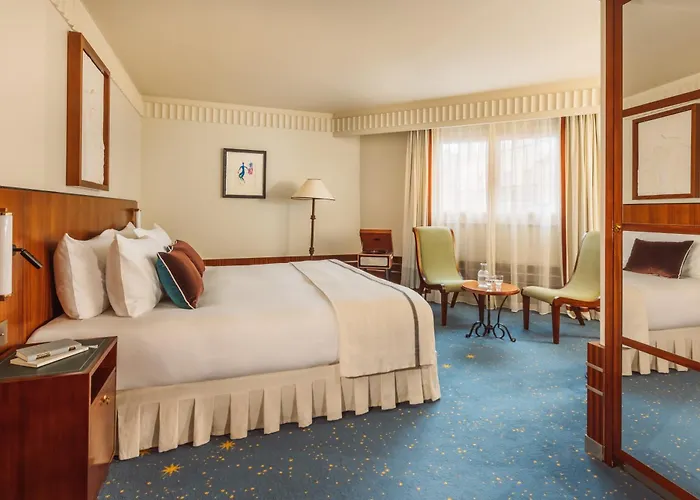 Hotel Des Grands Voyageurs Paris