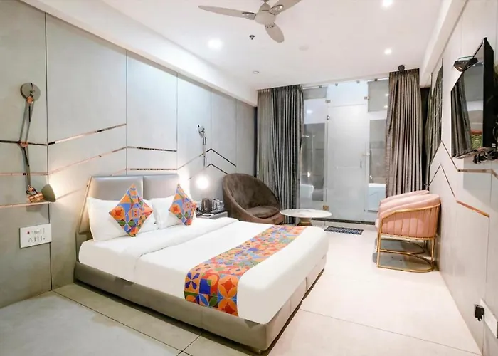 Hotel Silverkey International - Olive Mathura