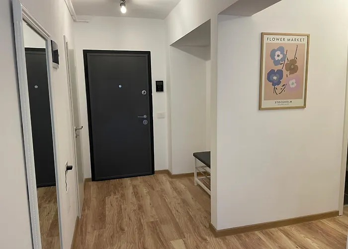 Urban Glow, 2 Bedroom Cosy Apartment - Coresi Mall Brașov