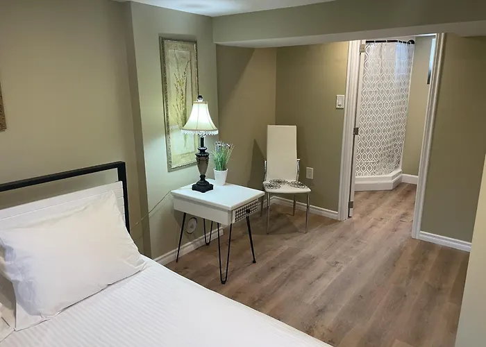 Exceptionally Close To The Falls Amazing Location & Complimentary Breakfast Delivered Daily To The Rental Niagara-Fälle
