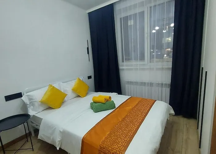 Ferienwohnung Raiymbek 3, location Metro, Arbat Almaty