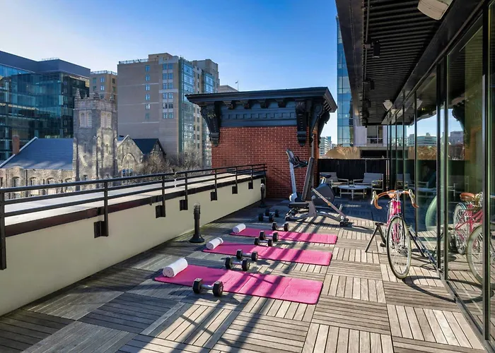 Hotel Moxy Washington, Dc Downtown