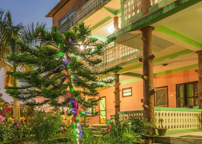 Hotel Chitwan Park Cottage Sauraha