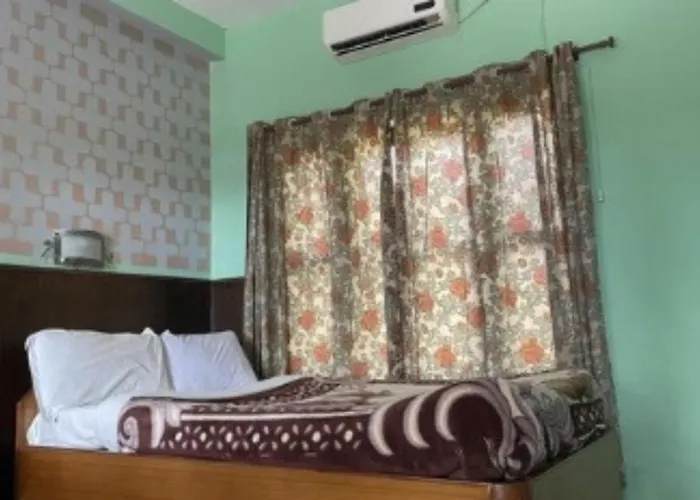 Hotel Chitwan Park Cottage Sauraha