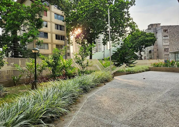 El Bosque-Chacao Apt Con Terraza Caracas